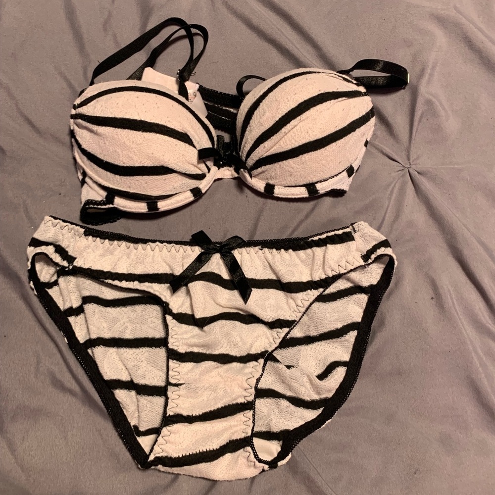 PINK VS Bra and panties set 34A